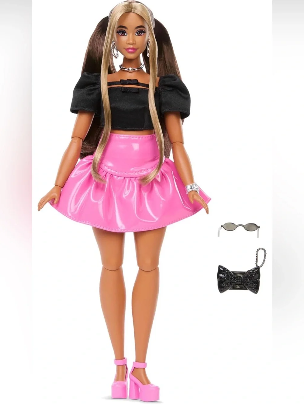 NIB Barbie Deluxe Style Doll #16 Articulated
